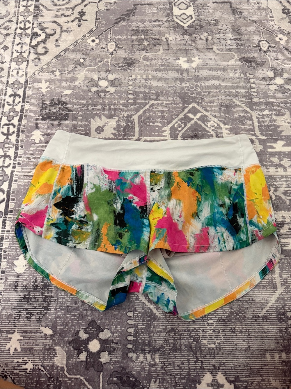 2.5 in size 6 paint splatter lululemon shorts